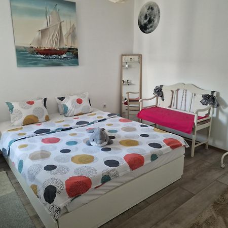 River Apartment Paraćin Buitenkant foto